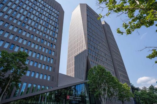 هیلتون گاردن این تفلیس